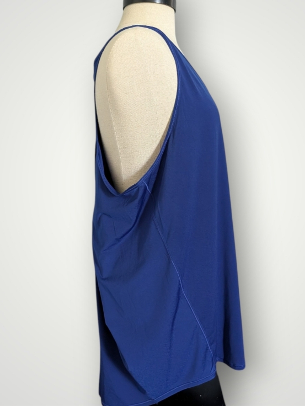 Lululemon NWT Essential Tank Top Pleated - Picture 7 of 11
